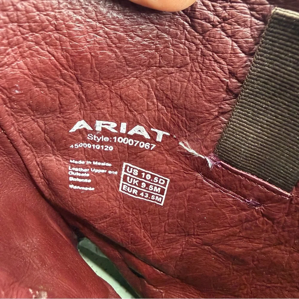 Ariat men's distressed‎ leather boots feature a mid-calf shaft sz 10.5 brown